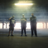 Mä en käy töissä - Lyömättömät