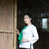 Thì Thầm Với Dòng Sông - Thanh Hằng