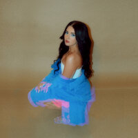 Antítesis - Valentina