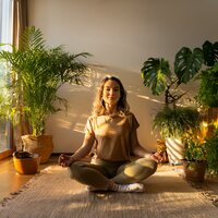 La Tranquilidad Profunda Suaviza Los Pensamientos - Monjes budistas del monasterio Maitri Vihar & El laboratorio de sonido de meditación y zen de ruido blanco & Musica de Meditacion para Relajarse