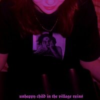 Продаю и покупаю - Unhappy child in the village ruins