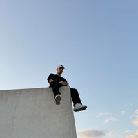 Lacrimi de bani - Juno